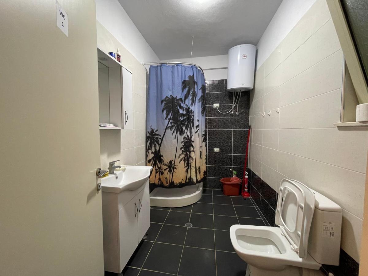 B&B - Private Rooms Тирана Екстериор снимка