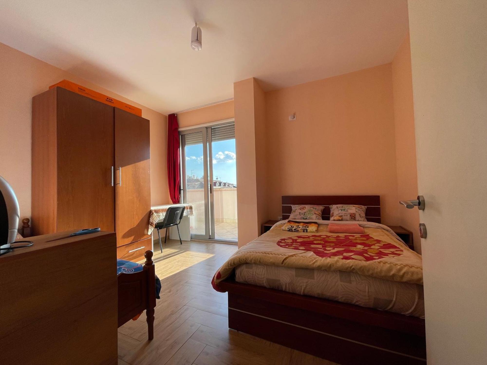 B&B - Private Rooms Тирана Стая снимка